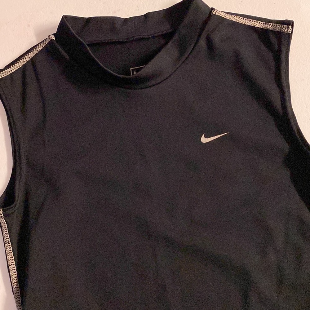 Boys Nike size small sleeveless black shirt